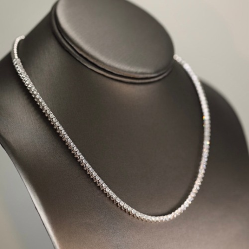 En Ligne Signature Tennis Necklace