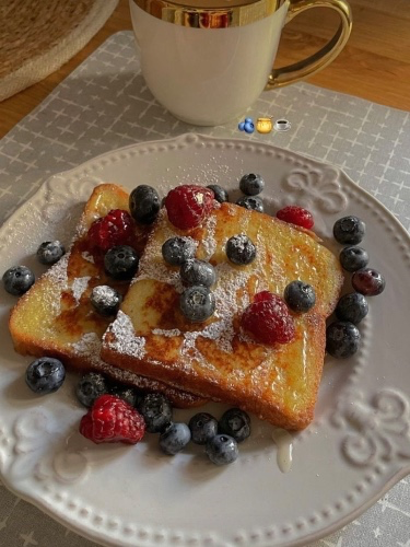 Breakfast/lunch