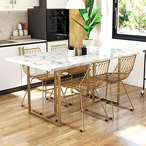A King's Cosmopolitan Dinning Table