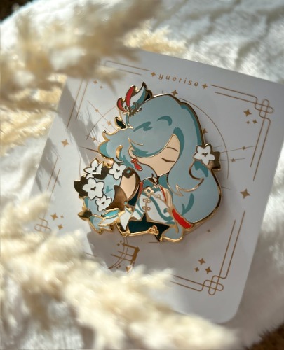 Shenhe Enamel Pin