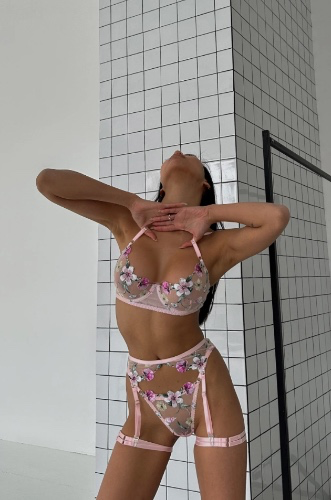 Sheer floral embroidered lingerie set 