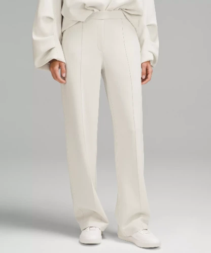 Softstreme Pintuck Mid-Rise Pant *Regular