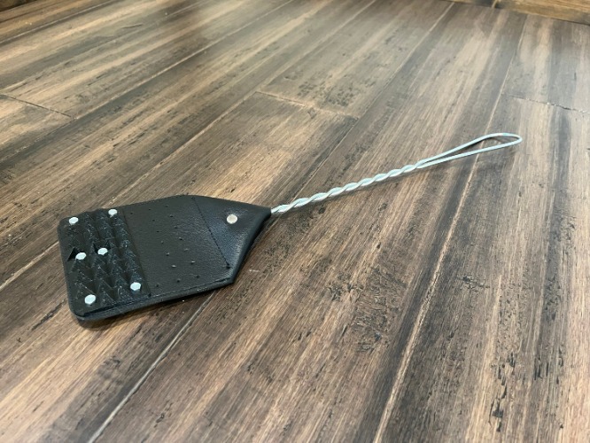 Devil's Flyswatter Spiked — Sharp Pointed Things