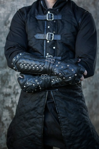 Darkbane Fingerless Gauntlets