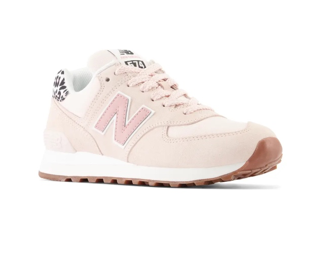 running shoes New Balance