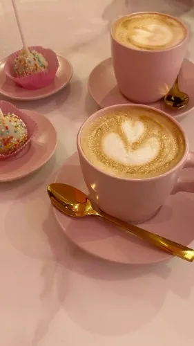 Iced Mocha Latte + 2 Espresso Shots