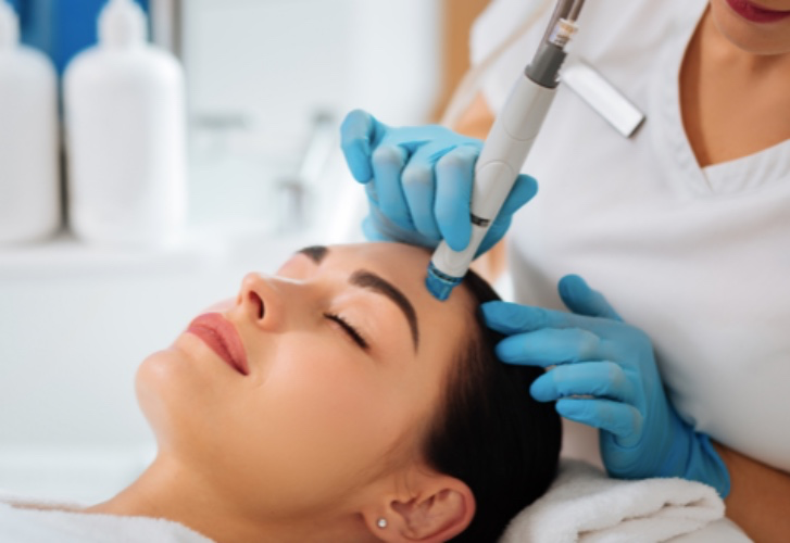 Hydra Facial