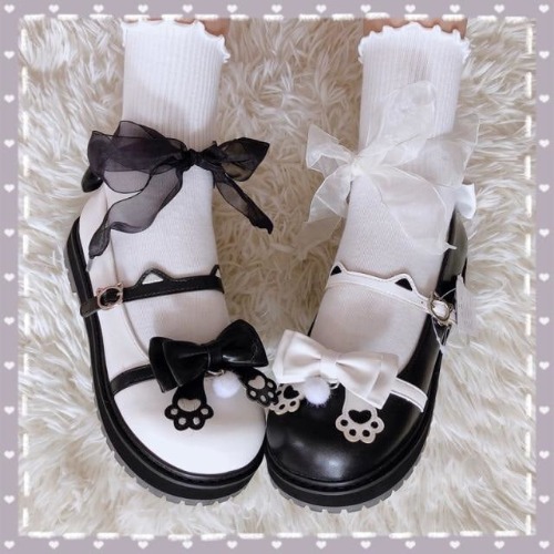Sweet Lolita Paw Maryjanes - Black/White / 8