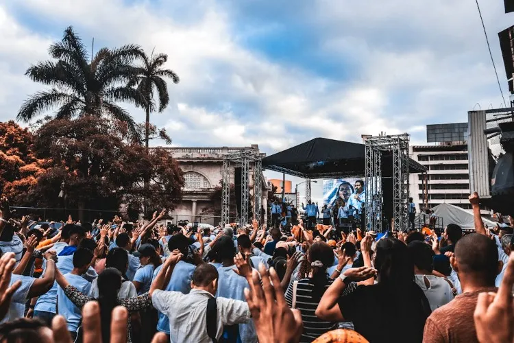 Festival Tickets - 200