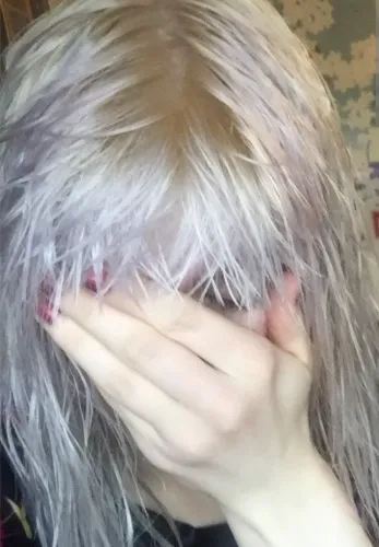 Hair bleach roots