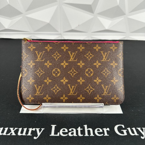 Louis Vuitton Neverfull MM Pouch (CA3199)