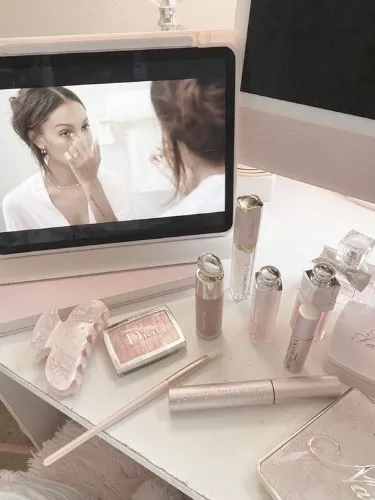 makeup