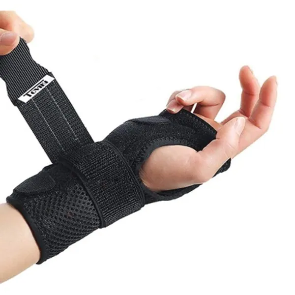 TOVIKI Wrist Support Brace Right /Left Hand with 2 Metal Splints for Joint Pain Arthritis Carpal Tunnel Pain Tendonitis for Men and Women Black (Right)