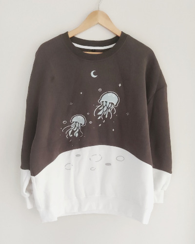 Jellyfish Moon sweatshirt - XXL