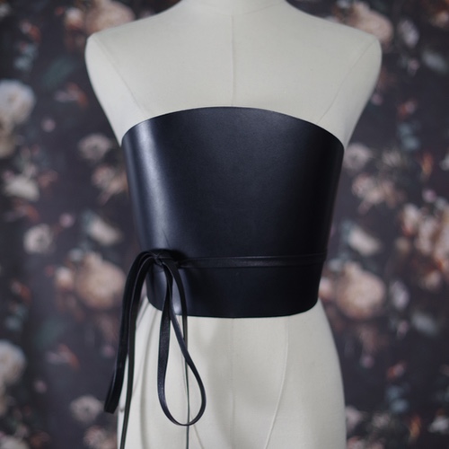 Vachetta Leather Corset Belt with Leather Tie Straps in Black | Culte du Cuir