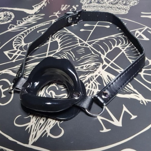 BDSM bimbo big lips gag: fetish humiliation play - Black