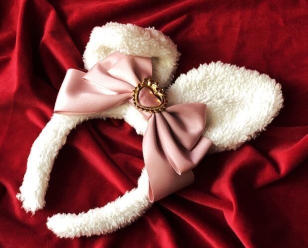 Luxurious Bunny Headband - Dusty Rose