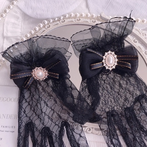 Victorian Lace Gloves - 4