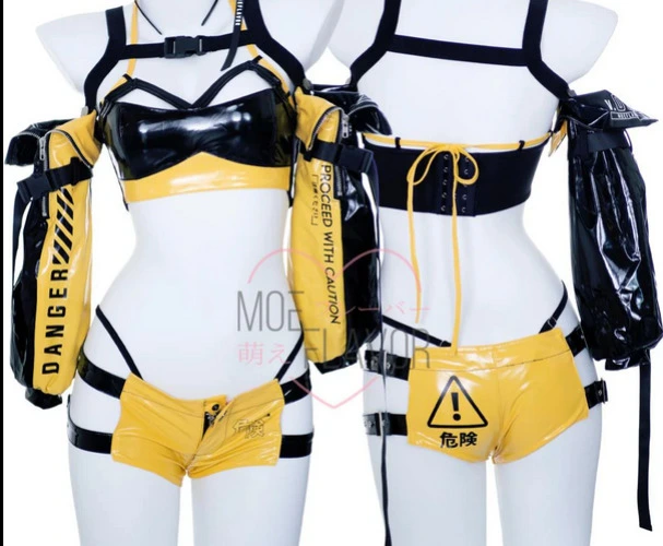 Moeflavor outfit (requested) + shipping