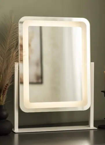 Kaila makeup mirror