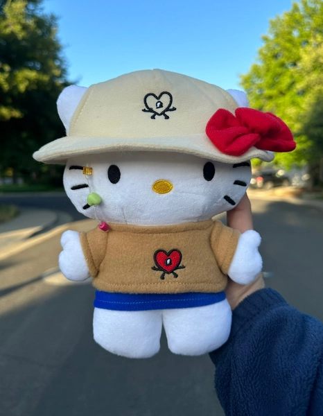 Bad Bunny x Hello Kitty Plushie | CONEJO BONITO