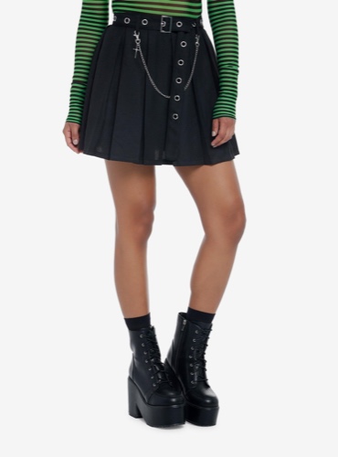 Black Front Chain & Grommet Belt Pleated Skirt