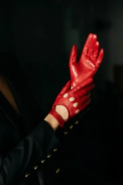 Messina  Women's Leather Driving Gloves in Rosso | Etsy