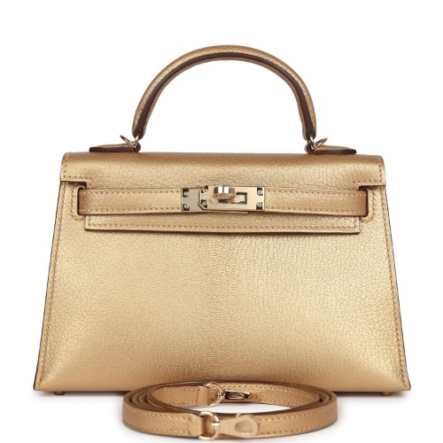 Hermes Kelly Sellier 20 Dore Chevre Chamkilight Permabrass Hardware | Metallic Gold / New / Chevre Chamkilight