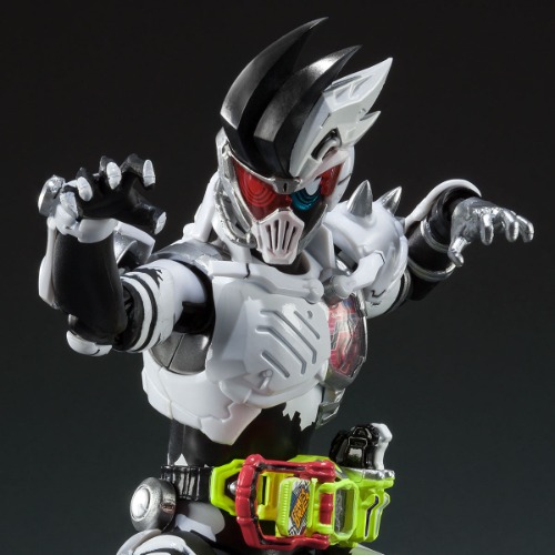 SH Figuarts Kamen Rider GENM Zombie Action Gamer Level X-0 