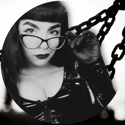 Commandant Does Europe