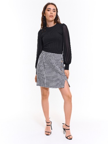 Mini checkerd skirt