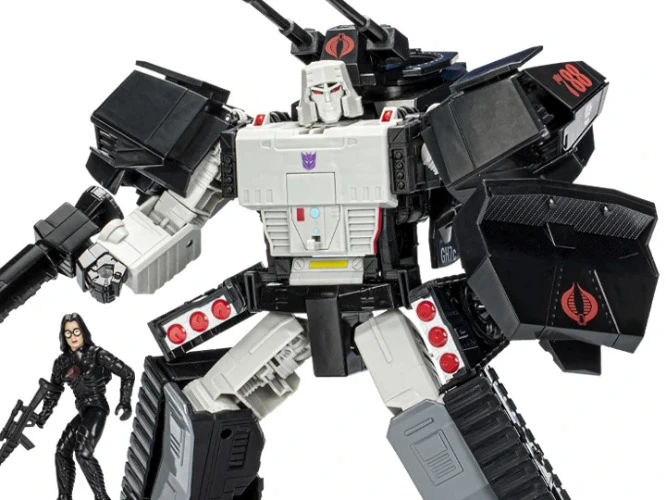 G.I. Joe x Transformers Megatron H.I.S.S. Tank & Baroness