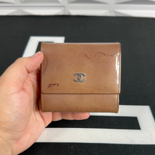 Chanel Trifold (Torn Serial)