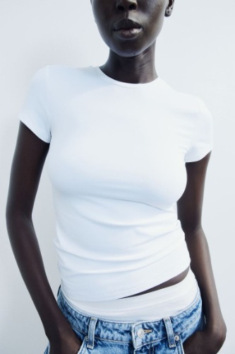 Fitted microfibre T-shirt