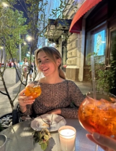 going to the restaurant 