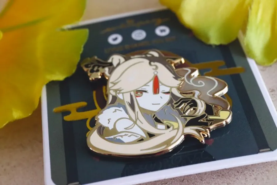Ningguang Enamel Pin