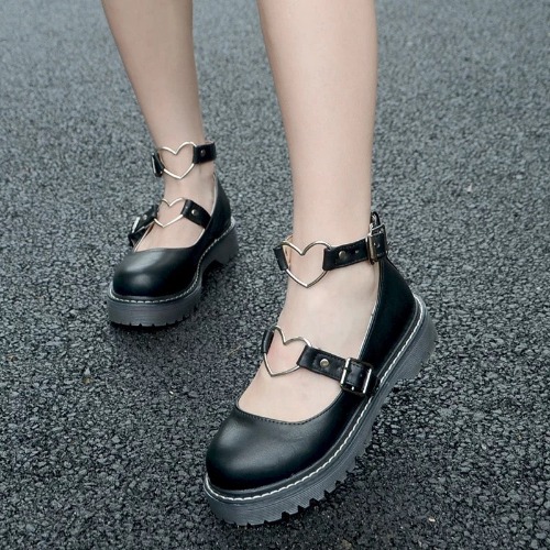 Heart Buckle Lolita Shoes | Black / EU39