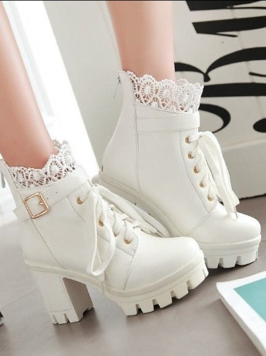 Top Lace Design Platform Boots | White / 24.0cm