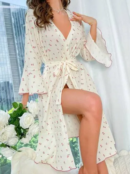 Ditsy Floral Print Flare Sleeve Belted Robe