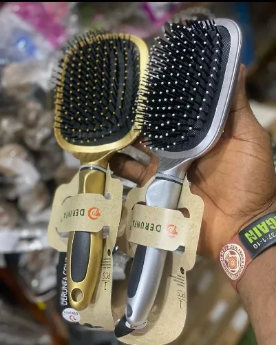 Paddle brush