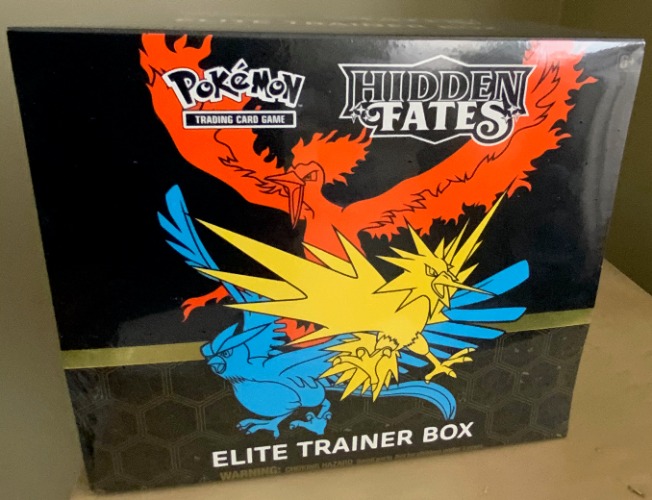 Hidden Fates Elite Trainer Box