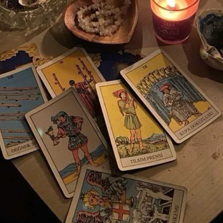 tarot cards 