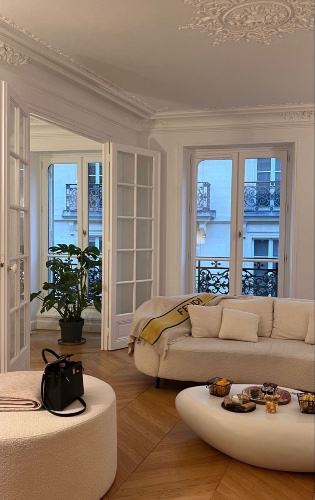 Pay my Parisian rent 
