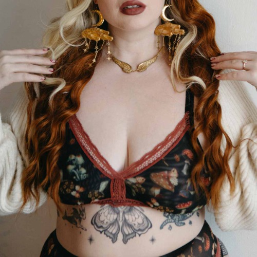 Mystical Mushrooms Printed Bralette | L/XL / blackmushrooms