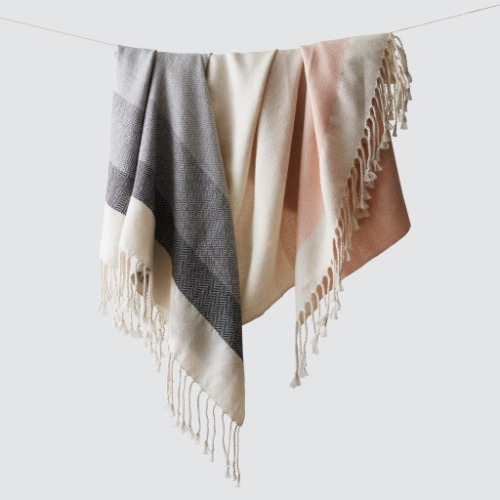 Paloma Alpaca Throw | Blush/Grey