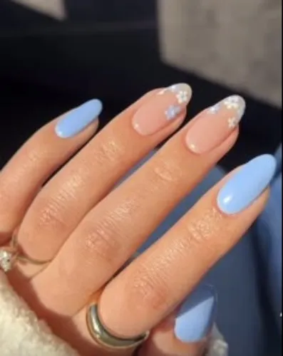 My nails 👑♥️