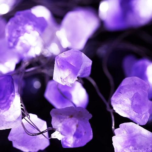 BOHON Decorative Lights Amethyst LED String Lights Battery Operated with Remote 10 ft 40 LEDs Natural Crystal String Lights for Bedroom Party Indoor Birthday Wedding Decor Valentine's Day Gift - Cool White Medium Amethyst