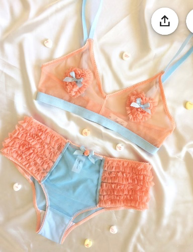 PEACHY LINGERIE 🥹