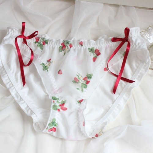 Strawberry Field Panties - XL / White