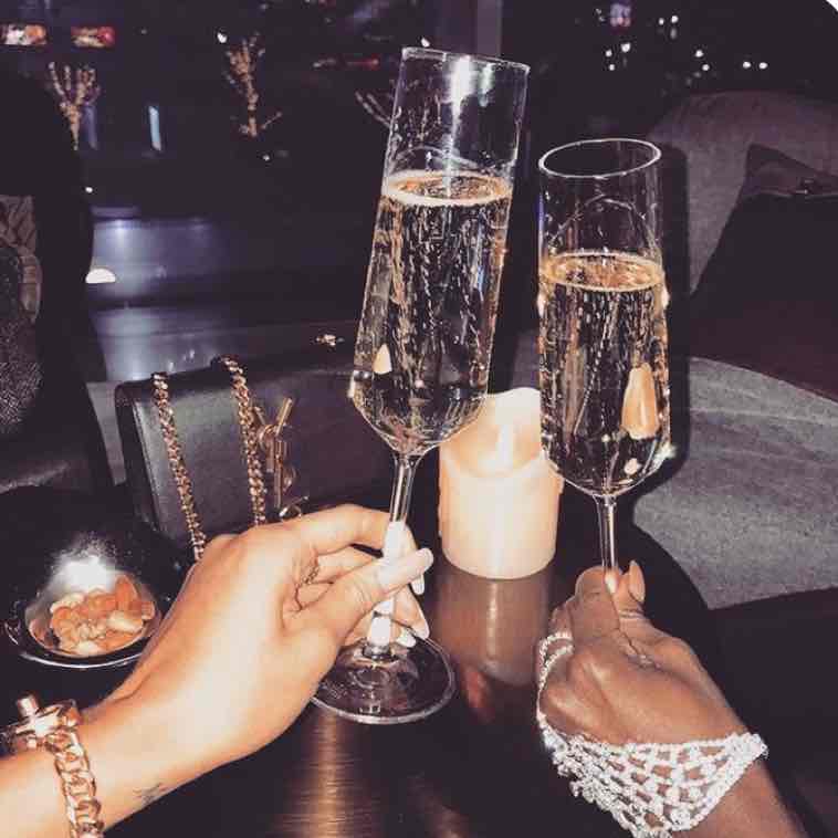 Champagne 🥂